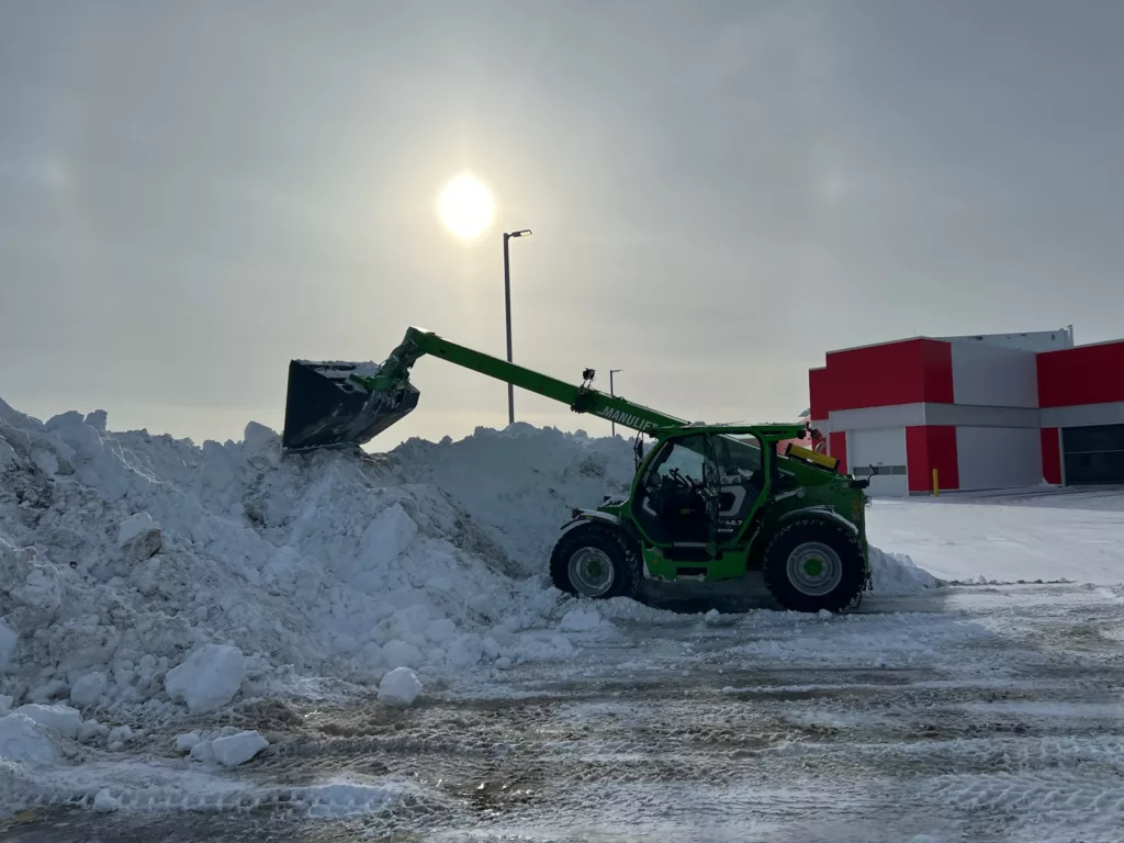 A New Way to Pile Snow